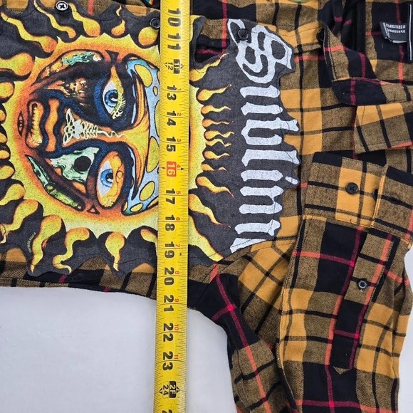 Flannel Plaid Shirt M Rock Patches Van Halen Metallica Sublime Beastie Floyd - Picture 8 of 9